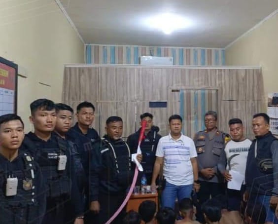 Tim Patroli Raimas Macan Kumbang 852 Polresta Cirebon Gagalkan Tawuran di Empat Lokasi, Puluhan Remaja Diamankan