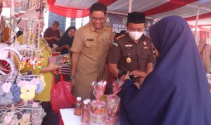 Jelang Lebaran, Disperdagin dan Kejaksaan Kabupaten Cirebon Gelar Bazar Murah