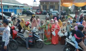 TP PKK Bersama Dharma Wanita Persatuan Gelar Bhakti Sosial