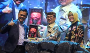 Closing Ceremony Grebeg Cirebon Katon 2024, Pj Bupati Cirebon Mari Bersama-sama Membangun Cirebon Lebih Baik