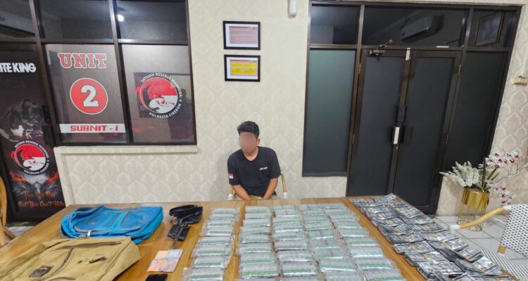 Polresta Cirebon Ringkus Tiga Pengedar dan Menyita Lebih Dari 6.900 Butir Obat Keras Ilegal